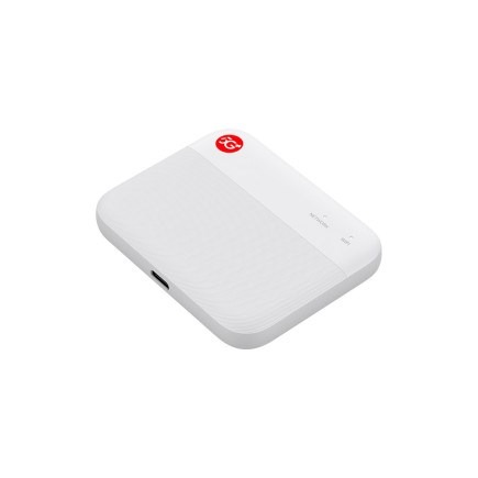 ZTE F50 5G USB-C mobilni router 02